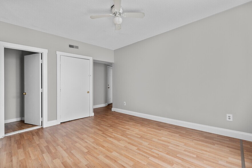 5 Hill St, Waterbury, CT à vendre - Photo de l’immeuble – Image 2 sur 19