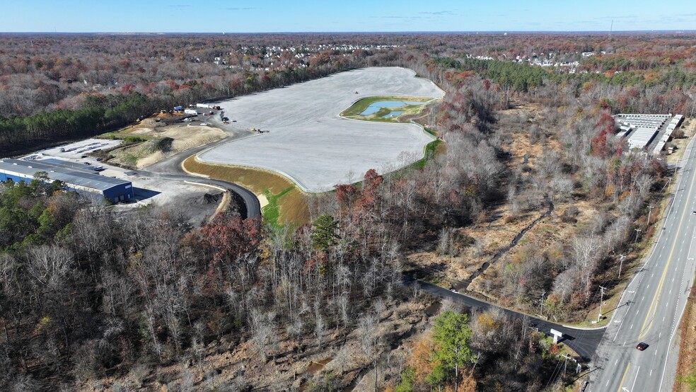 14504 Route 1, Chester, VA à louer - Photo de l’immeuble – Image 3 sur 4