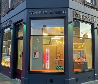 Plus de détails pour 212 King St, Broughty Ferry - Local commercial à louer