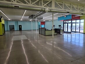 1340 Water Wheel Dr, Waunakee, WI à louer Photo intérieure– Image 2 sur 13