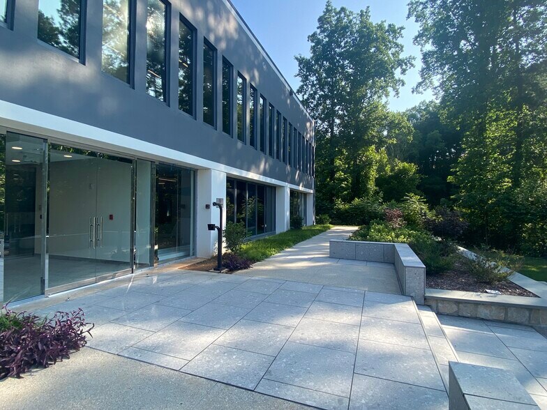 290 Interstate N Cir SE, Atlanta, GA à louer - Photo de l’immeuble – Image 2 sur 10