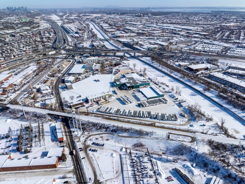 47-65 Saint-Joseph, Lachine, QC à vendre - Photo principale – Image 1 sur 7