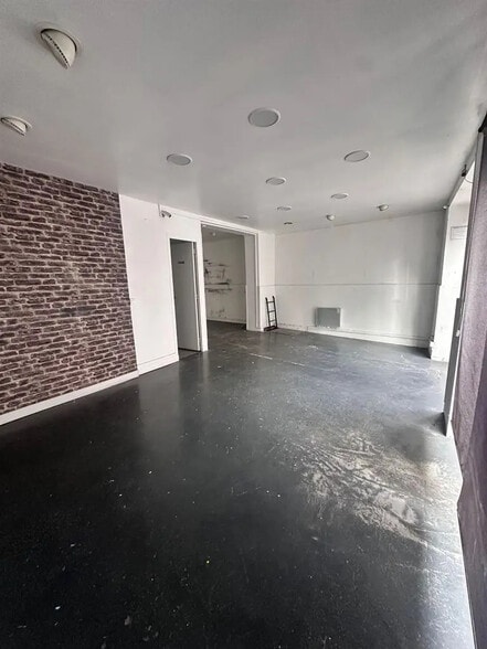 75 Rue Rouget De Lisle, Suresnes à vendre - Photo intérieure – Image 2 sur 7