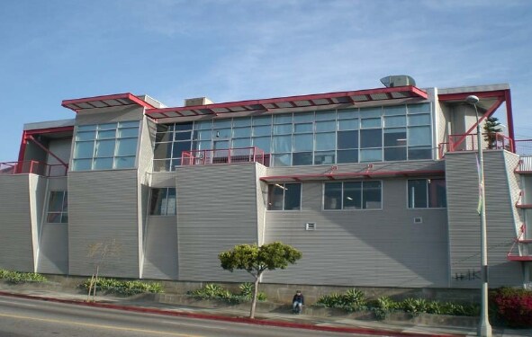 4975 W Pico Blvd, Los Angeles, CA à louer - Photo de l’immeuble – Image 2 sur 4