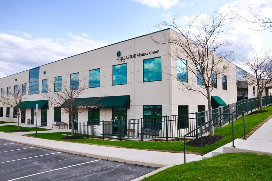 250 Fame Ave, Hanover, PA à louer - Photo de l’immeuble – Image 2 sur 17