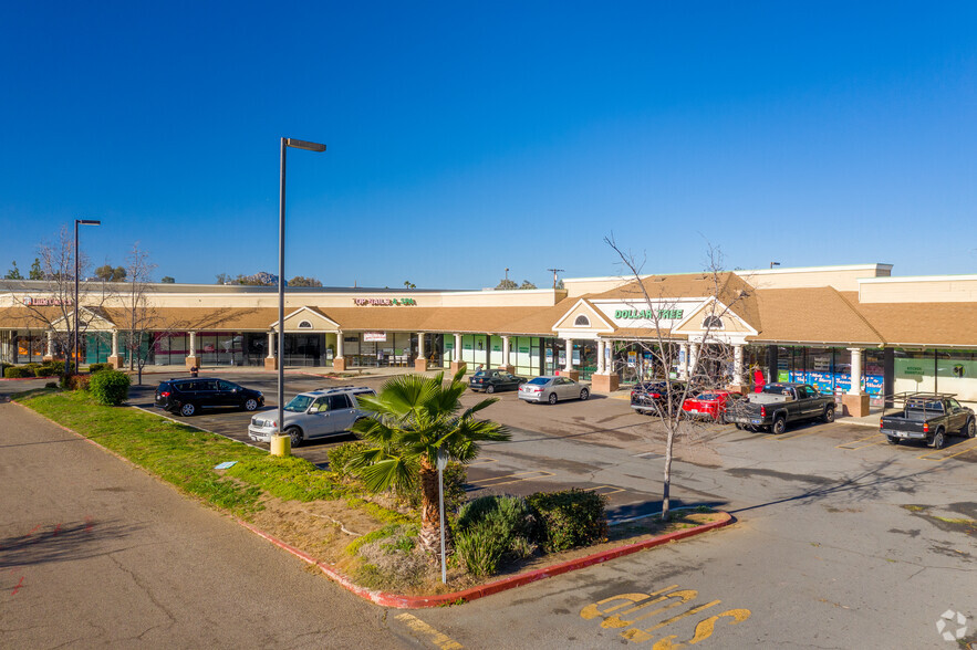 1853-1855 Main St, Ramona, CA à louer - Photo de l’immeuble – Image 3 sur 18