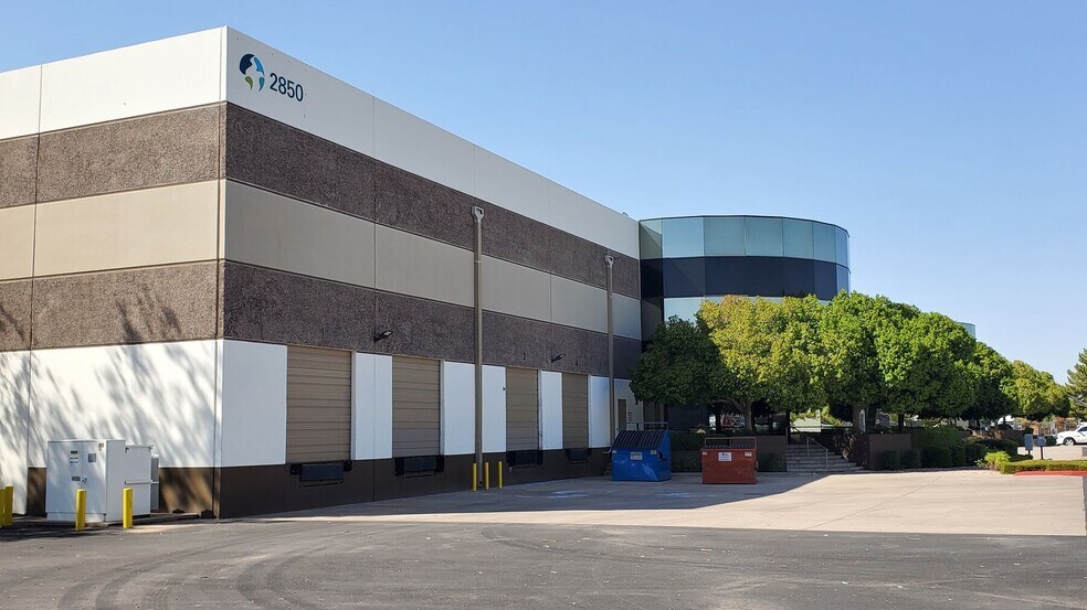 2850 S Roosevelt St, Tempe, AZ à louer - Photo principale – Image 1 sur 3