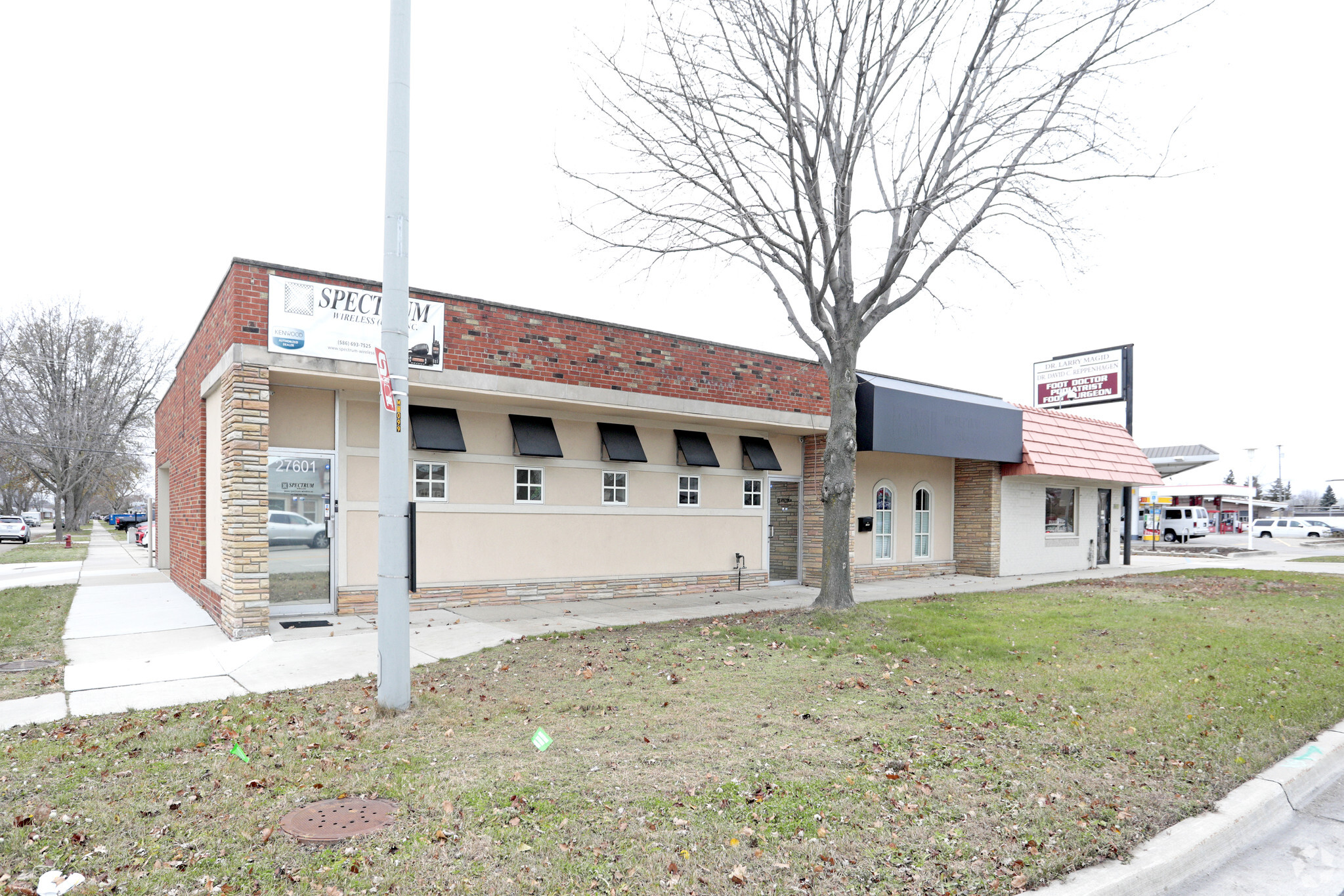 27601-27609 Little Mack Ave, Saint Clair Shores, MI à louer Photo de l’immeuble– Image 1 sur 7
