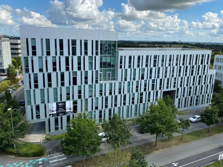 2 Rue Claude Chappe, Cesson-Sévigné à louer - Photo de l’immeuble – Image 2 sur 22