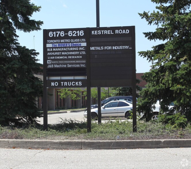 6200 Kestrel Rd, Mississauga, ON à louer - Photo de l’immeuble – Image 2 sur 5