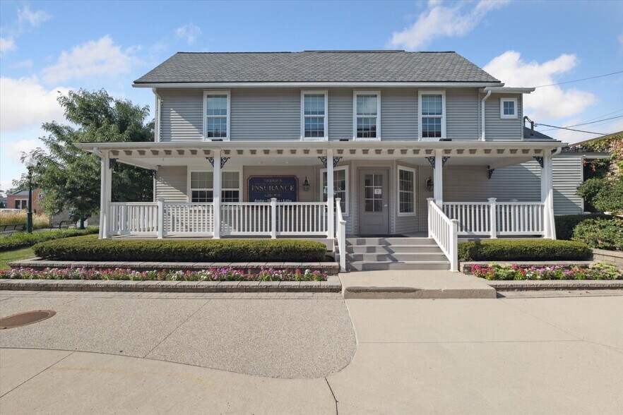 127 W University Dr, Rochester, MI à vendre - Photo de l’immeuble – Image 1 sur 61