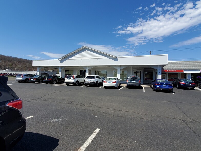 1646-1654 Litchfield Tpke, Woodbridge, CT à louer - Photo de l’immeuble – Image 1 sur 6