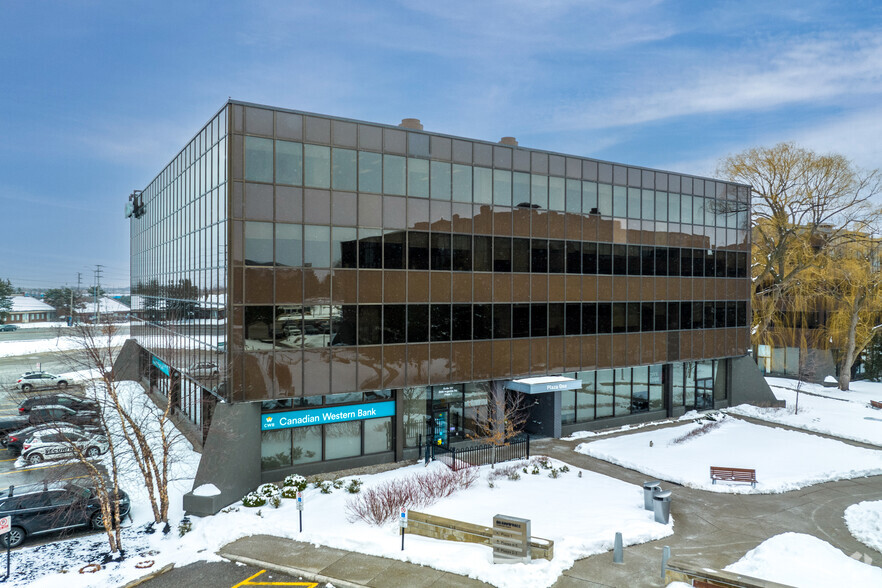 2000 Argentia Rd, Mississauga, ON à louer - Photo de l’immeuble – Image 2 sur 5