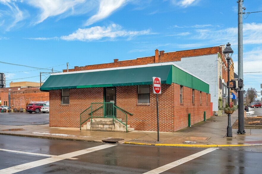 114 W Church St, Marion, OH à vendre - Photo de l’immeuble – Image 2 sur 36