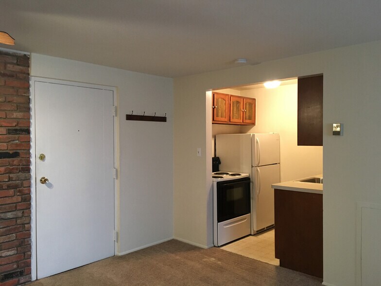3439-3441 W Brainard Rd, Woodmere, OH à louer - Photo de l’immeuble – Image 3 sur 7