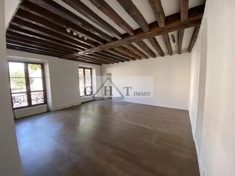 Bureau dans Saint-Maur-des-Fossés à louer - Photo de l’immeuble – Image 1 sur 7