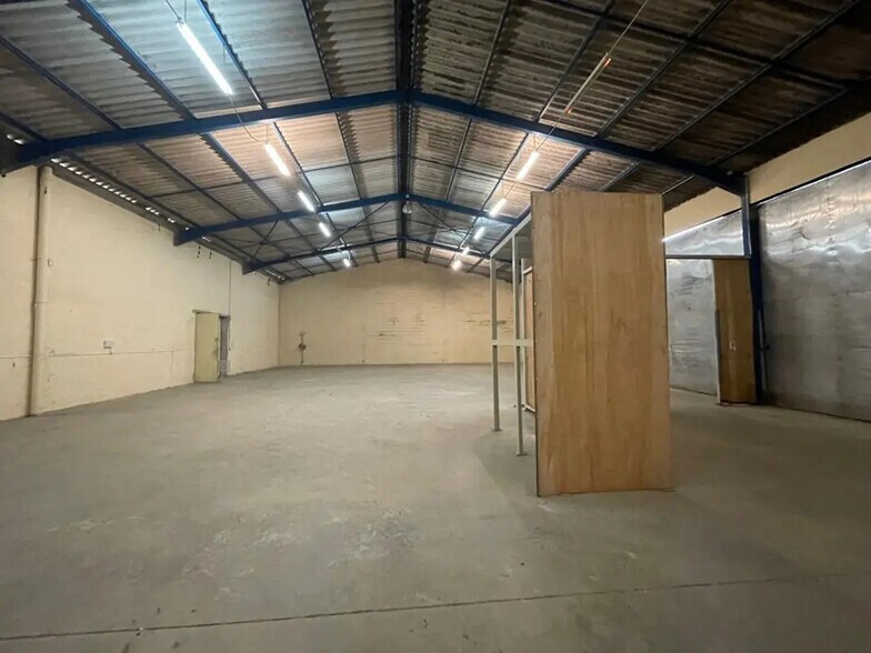 Industriel/Logistique dans Toulouse à vendre - Photo de l’immeuble – Image 3 sur 11