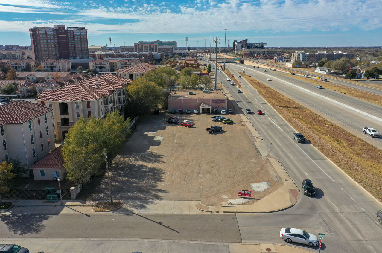 2211 4th St, Lubbock, TX à louer Photo de l’immeuble– Image 1 sur 16