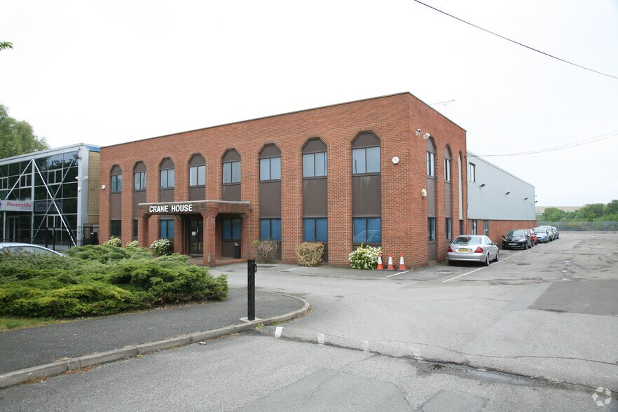 1 Bath Rd, Hounslow à louer - Photo principale – Image 1 sur 3