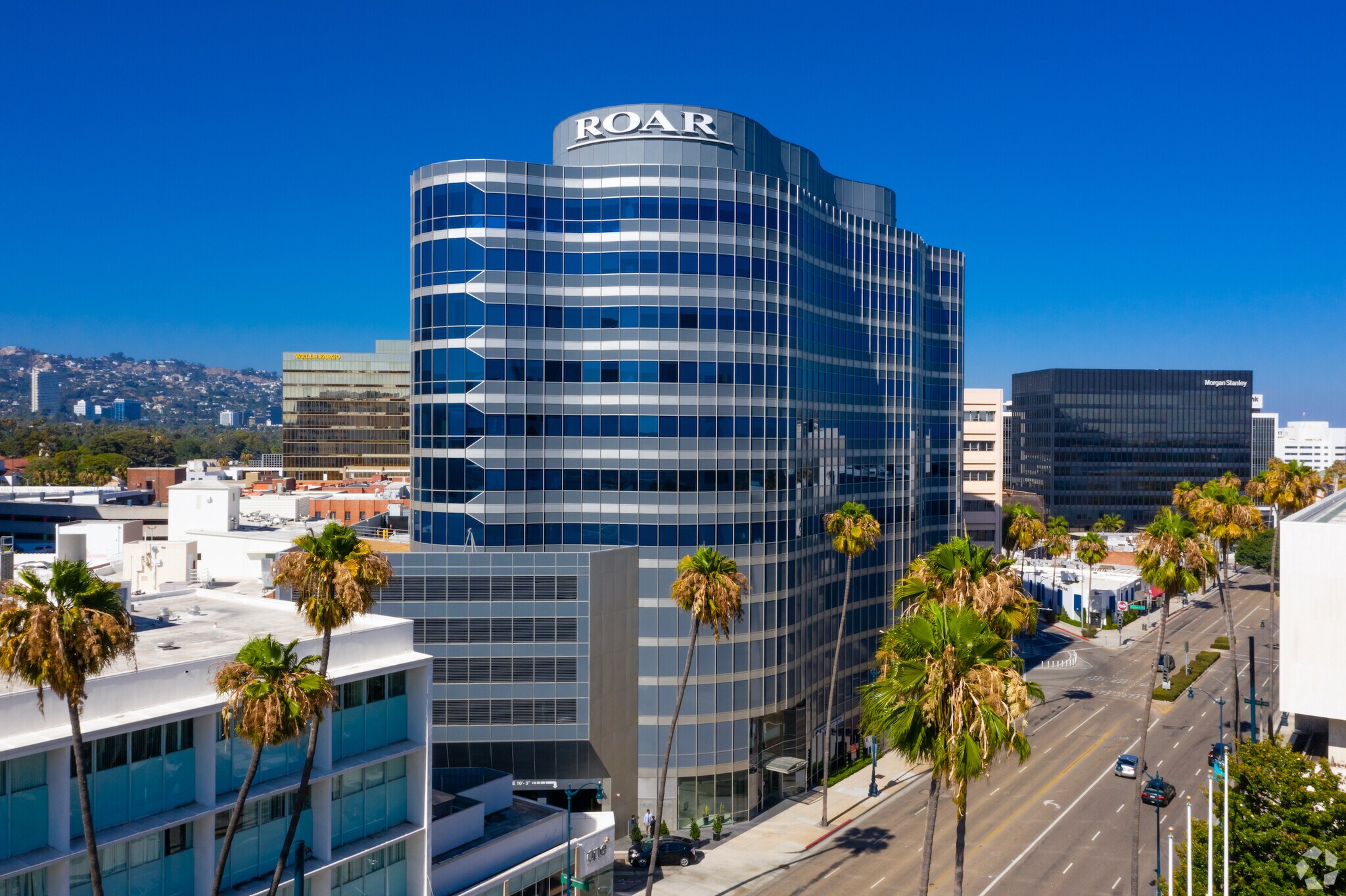 9701 Wilshire Blvd, Beverly Hills, CA à louer Photo de l’immeuble– Image 1 sur 14
