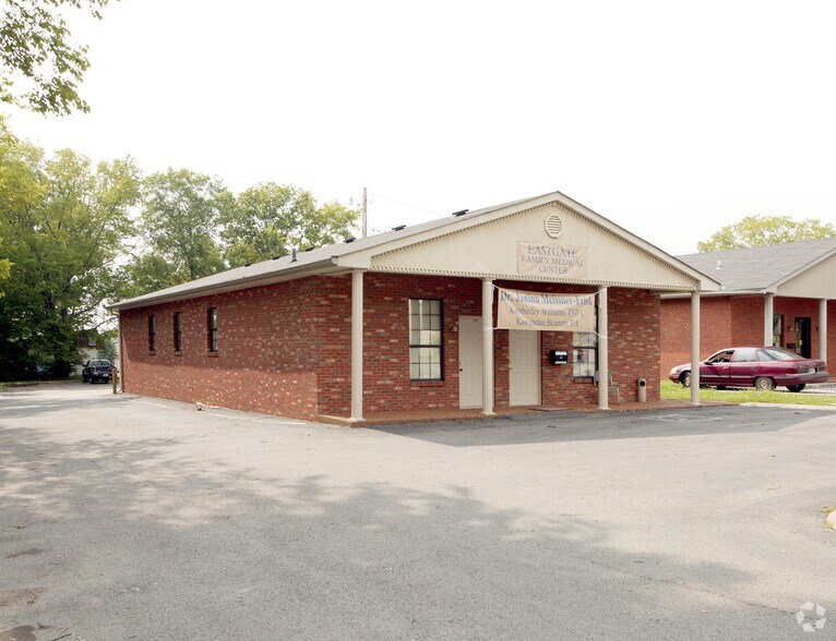 322 Maple St, Lebanon, TN à louer - Photo de l’immeuble – Image 2 sur 3