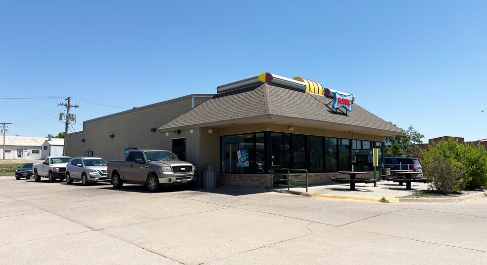 211 W Holme St, Norton, KS à vendre - Photo de l’immeuble – Image 3 sur 17