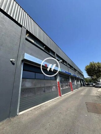 Plus de détails pour Local d'activités à louer