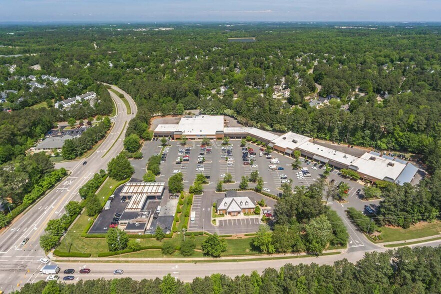 2420-2458 SW Cary Pky, Cary, NC à louer - Aérien – Image 2 sur 6