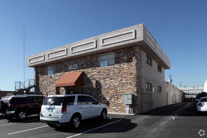 3025 Sheridan St, Las Vegas, NV à louer - Photo de l’immeuble – Image 2 sur 2