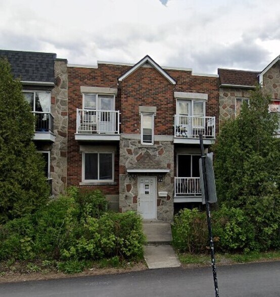 2710 Rue Sherbrooke E, Montréal, QC à vendre - Photo de l’immeuble – Image 2 sur 18