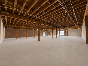 1101-1135 E 5th St, Los Angeles, CA à louer Photo intérieure– Image 1 sur 9