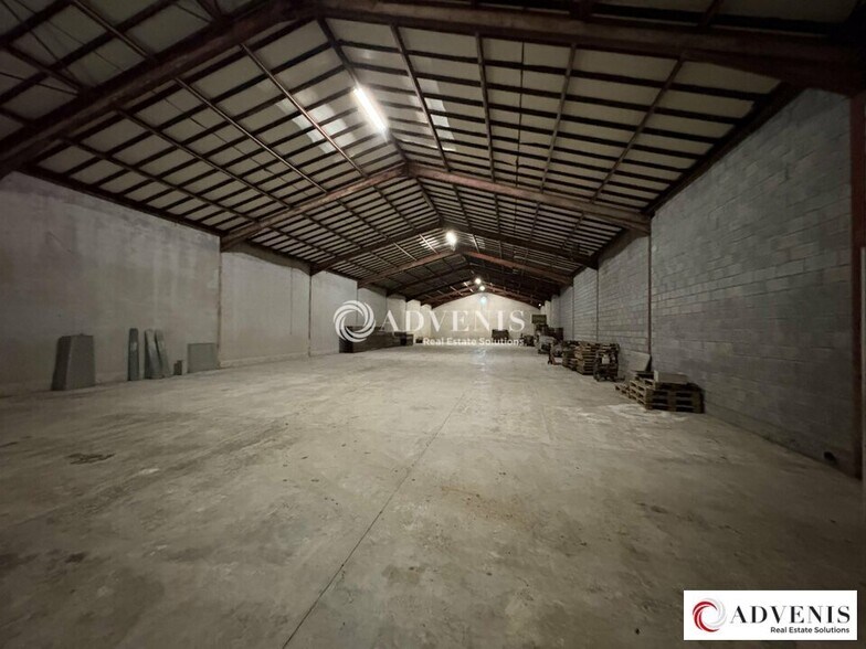 Local d'activités dans Baurech à vendre - Photo intérieure – Image 2 sur 8