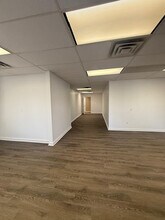 835 Louisa St, Lansing, MI à louer Photo intérieure– Image 2 sur 5