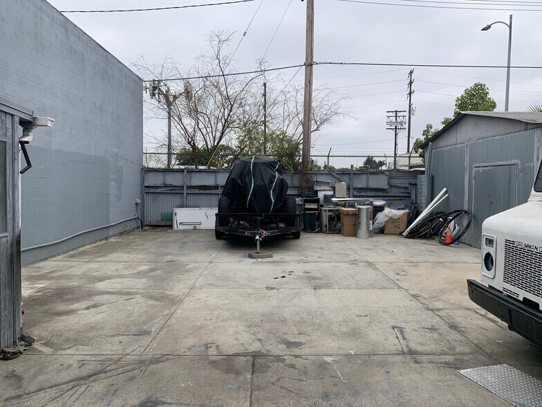 5200 Chakemco St, South Gate, CA à vendre - Photo de l’immeuble – Image 2 sur 21