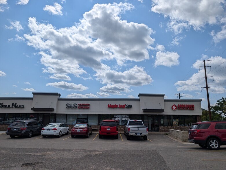 1632-1650 County Road E E, White Bear Lake, MN à louer - Photo de l’immeuble – Image 2 sur 3
