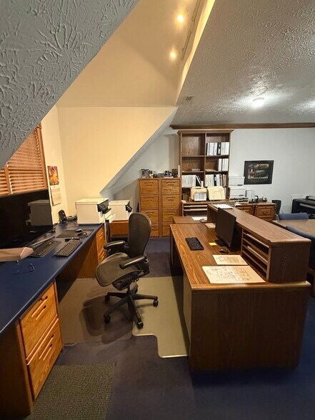 70 E Main St, Greenwood, IN à louer - Photo intérieure – Image 3 sur 15