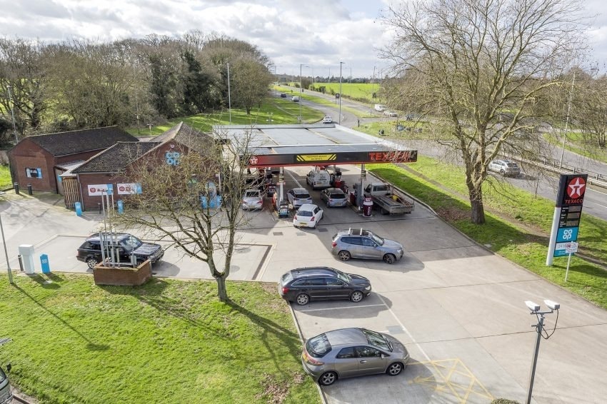 New Bath Rd, Reading à vendre - Photo principale – Image 1 sur 4