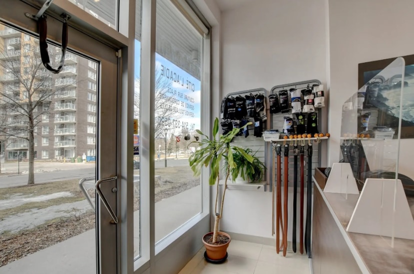 10590 Pl De, Montréal, QC H4N 0B6 - Lot 10590 - - Photo intérieure - Image 2 of 2