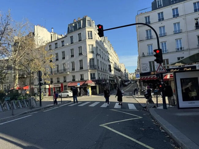 Plus de détails pour Local commercial à vendre