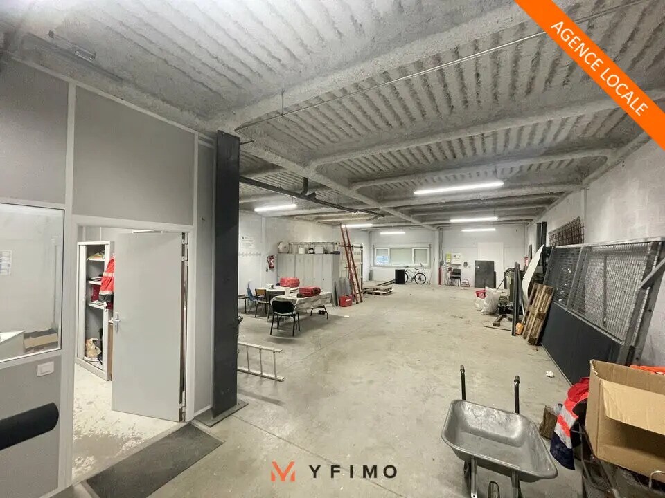 Local d’activités dans Aubergenville à louer Photo intérieure– Image 1 sur 7