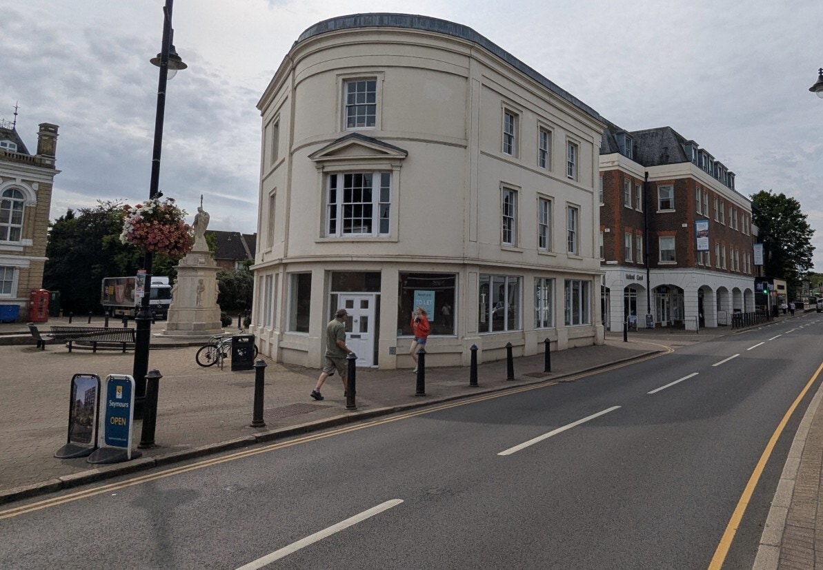 2 Clarence St, Staines-Upon-Thames à louer Photo intérieure– Image 1 sur 3