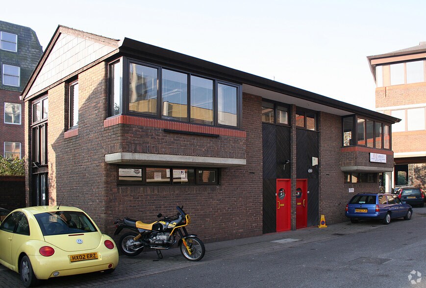 10 Station Rd, Teddington à vendre - Photo principale – Image 1 sur 1