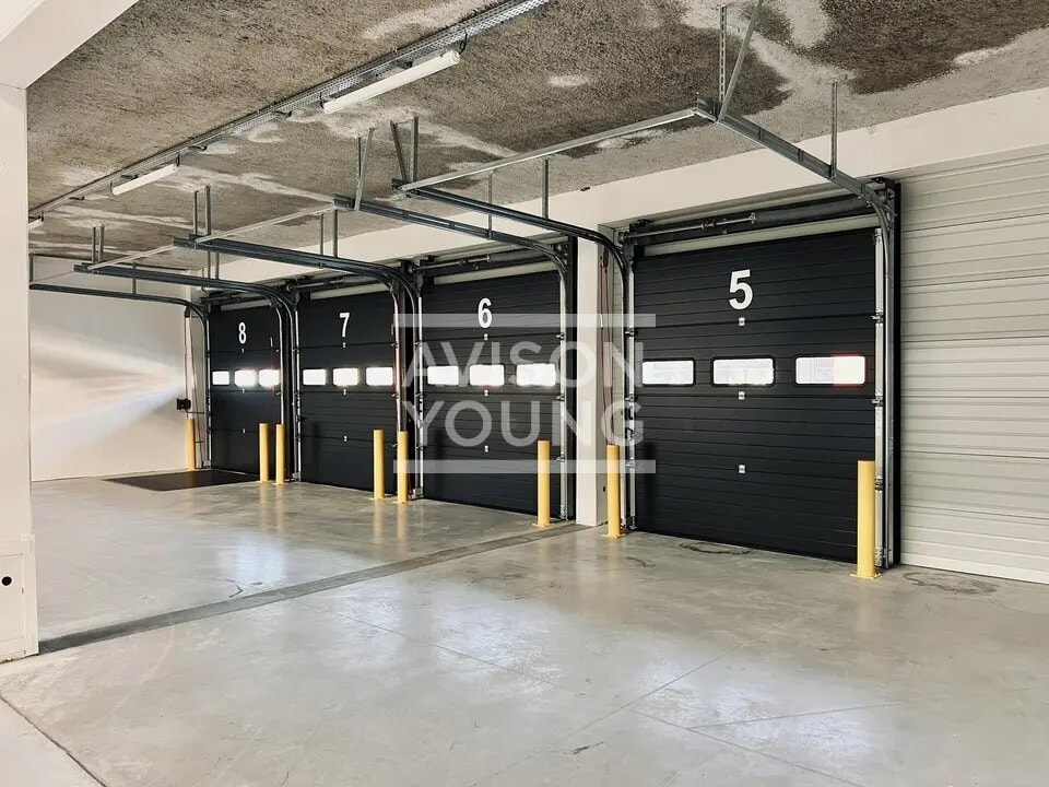 Local d’activités dans Aulnay-sous-Bois à louer Photo de l’immeuble– Image 1 sur 15