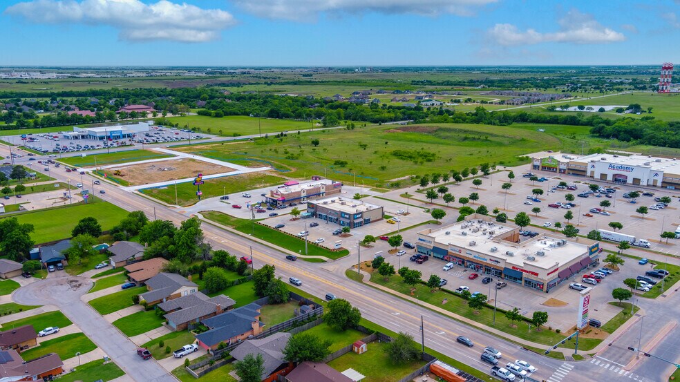 1734-1740 NW 82nd St, Lawton, OK à louer - Photo de l’immeuble – Image 3 sur 7