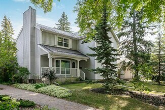 Plus de détails pour 9119 117 St NW, Edmonton, AB - Logement à vendre