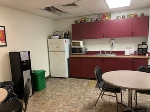 600 Kahelu Ave, Mililani, HI à louer Photo intérieure– Image 2 sur 4