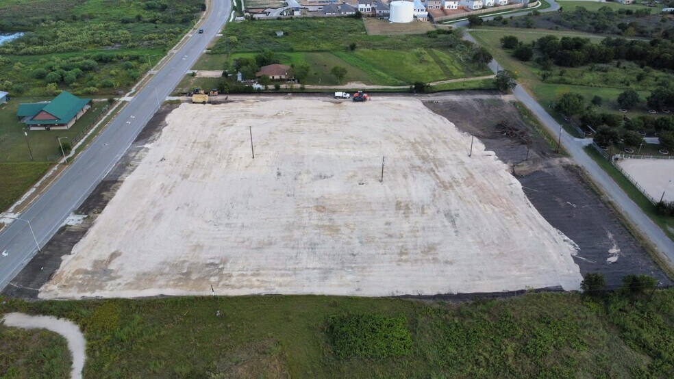 2854 Rattler Road, San Marcos, TX à louer - Photo de l’immeuble – Image 3 sur 11