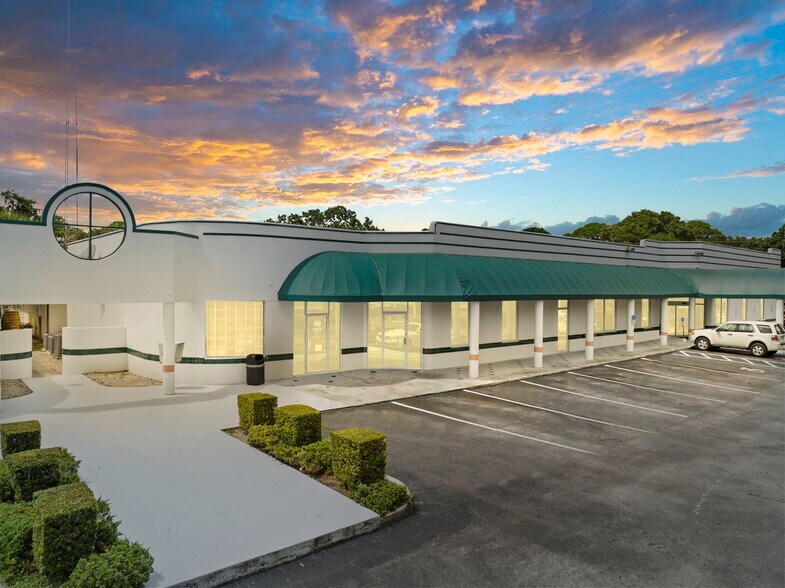 1801 S 23rd St, Fort Pierce, FL à vendre - Photo de l’immeuble – Image 2 sur 12