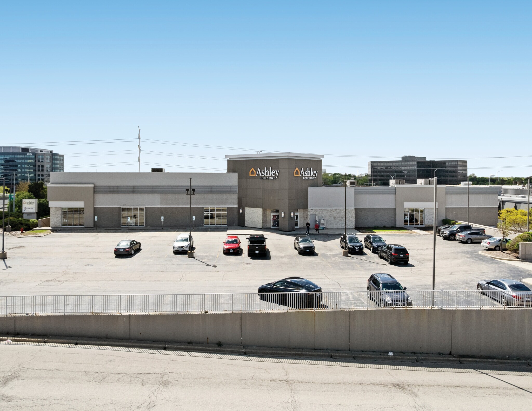 2900 Highland Ave, Downers Grove, IL à vendre Photo de l’immeuble– Image 1 sur 7