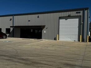 5070 E State Highway 29, Georgetown, TX à louer Photo de l’immeuble– Image 1 sur 18